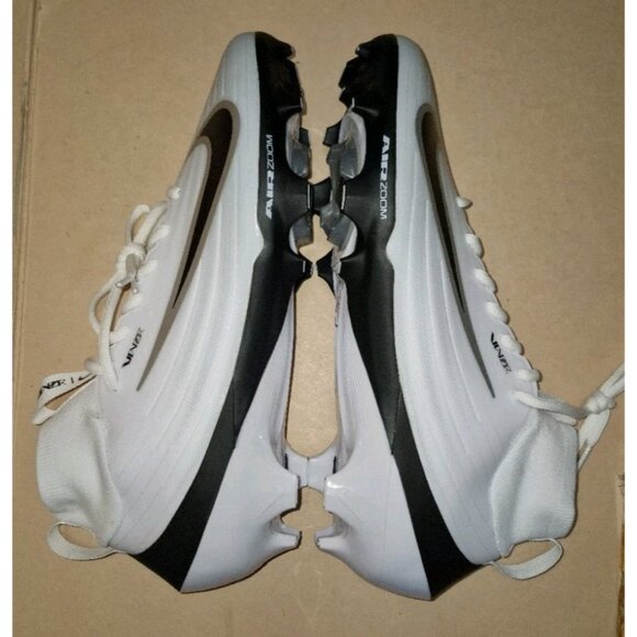 Athletic_Shoes